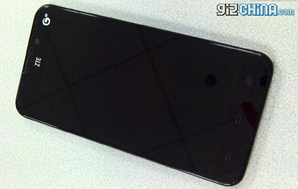Leaked Photo of ZTE U956 mobile phone