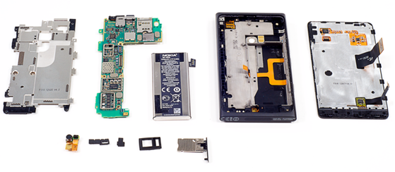 Nokia-Lumia-900-AT&T-Tear-Down-03