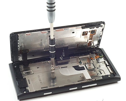 Nokia-Lumia-900-AT&T-Tear-Down-04