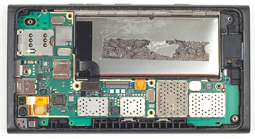 Nokia-Lumia-900-AT&T-Tear-Down-08