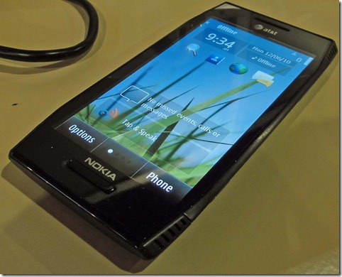 Nokia X7-00 with AT&T logo