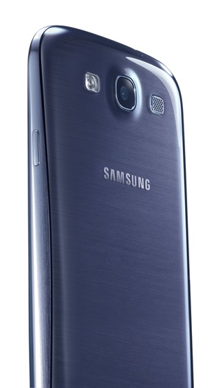 Samsung-Galaxy-S-III-Blue-Sideview