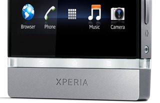 Sony-Xperia-P-04