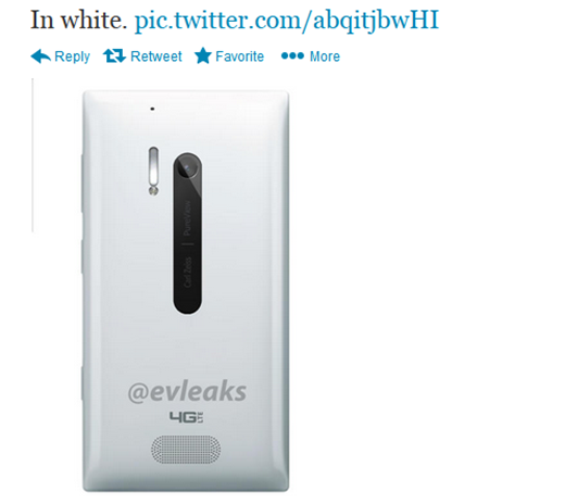 White variant of the Nokia Lumia 928